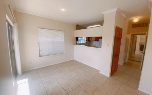1-Bedroom Condo  for Rent in Houston, TX 77074 – $900/mo | 1 Baths | Updated 2025