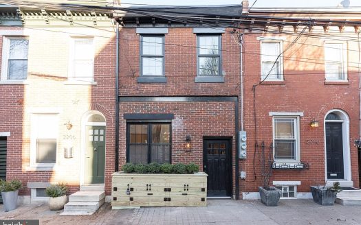 Multi Family Home for Sale in Philadelphia, PA 19125 – 2 Bedrooms, 1 Baths – $430000