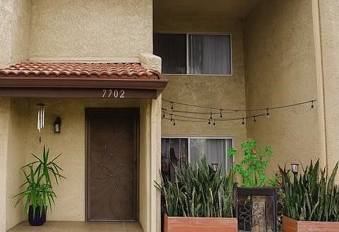 Townhouse for Sale in Burbank, CA 91504 – 2 Bedrooms, 2 Baths – $605000
