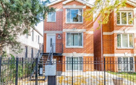 3-Bedroom Condo  for Rent in Chicago, IL 60612 – $2300/mo | 2 Baths | Updated 2025