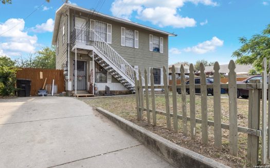 Multi Family Home for Sale in San Antonio, TX 78221 – 6 Bedrooms, 2 Baths – $179000