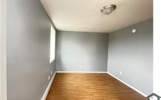 1-Bedroom Townhouse for Rent in Staten Island, NY 10305 – $2760/mo | 1 Baths | Updated 2025