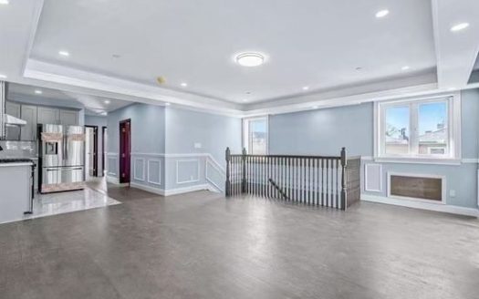 3-Bedroom Apartment for Rent in Bayside, NY 11361 – $3500/mo | 2 Baths | Updated 2025