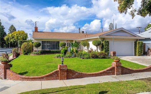 Single Family Home for Sale in Northridge, CA 91324 – 3 Bedrooms, 2 Baths – $899900