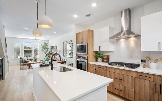 Townhouse for Sale in San Antonio, TX 78212 – 3 Bedrooms, 3 Baths – $514900