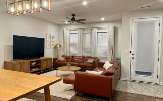 3-Bedroom Townhouse for Rent in Charlotte, NC 28217 – $2975/mo | 3 Baths | Updated 2025