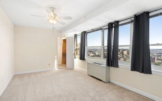 1-Bedroom Single Family Home for Rent in Philadelphia, PA 19103 – $2000/mo | 1 Baths | Updated 2025