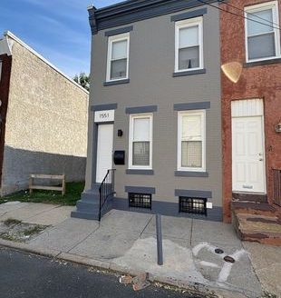 2-Bedroom Single Family Home for Rent in Philadelphia, PA 19146 – $1600/mo | 1 Baths | Updated 2025