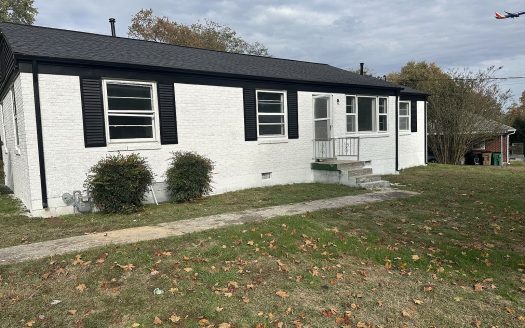 Single Family Home for Sale in Nashville, TN 37214 – 4 Bedrooms, 3 Baths – $435000