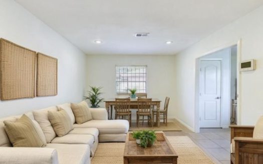 3-Bedroom Single Family Home for Rent in Houston, TX 77016 – $1500/mo | 1 Baths | Updated 2025