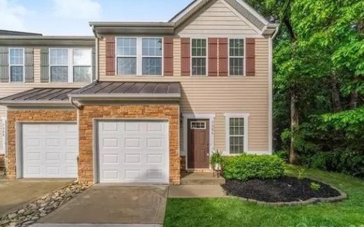 3-Bedroom Townhouse  for Rent in Charlotte, NC 28273 – $2100/mo | 3 Baths | Updated 2025