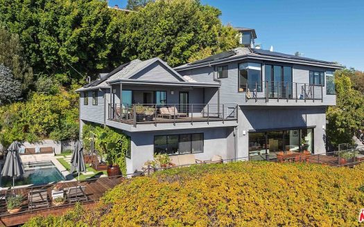 Single Family Home for Sale in West Hollywood, CA 90069 – 5 Bedrooms, 6 Baths – $5300000