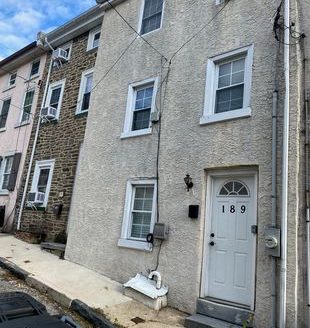4-Bedroom Single Family Home for Rent in Philadelphia, PA 19127 – $2100/mo | 2 Baths | Updated 2025