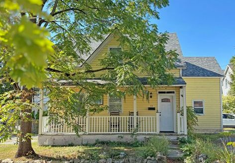 3-Bedroom Single Family Home for Rent in Saratoga Springs, NY 12866 – $2995/mo | 2 Baths | Updated 2025