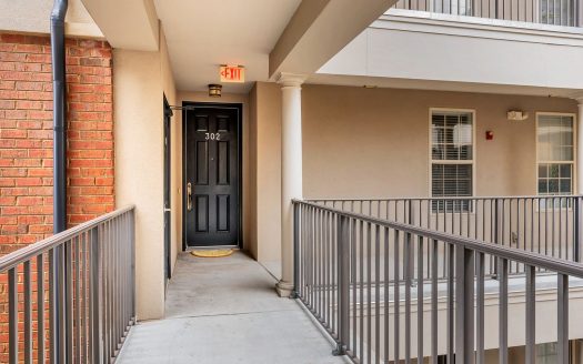 Condo for Sale in Brentwood, TN 37027 – 3 Bedrooms, 2 Baths – $450000