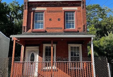 Multi Family Home for Sale in Philadelphia, PA 19144 – 3 Bedrooms, 1 Baths – $170000