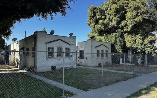 Multi Family Home for Sale in Los Angeles, CA 90047 – 6 Bedrooms, 6 Baths – $850000