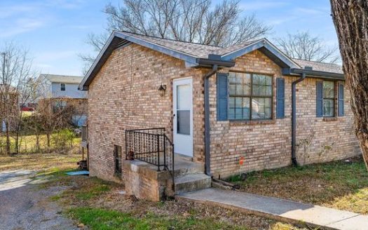 2-Bedroom Apartment for Rent in Hermitage, TN 37076 – $1695/mo | 1 Baths | Updated 2025
