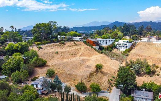 Lot for Sale in Los Angeles, CA 90042 – 1 Bedroom, 1 Bath – $199000