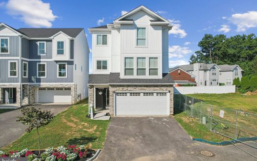 Single Family Home for Sale in Philadelphia, PA 19114 – 4 Bedrooms, 4 Baths – $699500