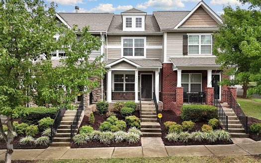 Townhouse for Sale in Hermitage, TN 37076 – 2 Bedrooms, 3 Baths – $324900