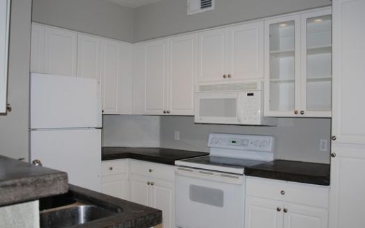 2-Bedroom Apartment  for Rent in Phoenix, AZ 85016 – $1900/mo | 2 Baths | Updated 2025