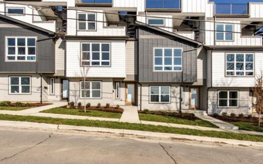 3-Bedroom Apartment  for Rent in Nashville, TN 37207 – $4595/mo | 3 Baths | Updated 2025