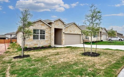 3-Bedroom Single Family Home for Rent in Austin, TX 78754 – $2320/mo | 2 Baths | Updated 2025