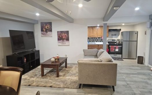 2-Bedroom Apartment for Rent in Island Park, NY 11558 – $3200/mo | 1 Baths | Updated 2025