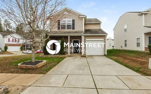 5-Bedroom Single Family Home for Rent in Charlotte, NC 28215 – $2065/mo | 3 Baths | Updated 2025