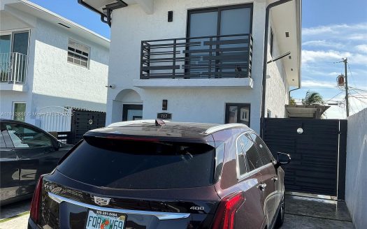 Single Family Home for Sale in Miami, FL 33144 – 4 Bedrooms, 3 Baths – $650000