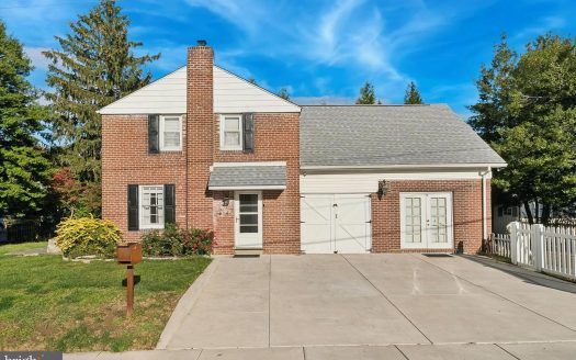 Single Family Home for Sale in Philadelphia, PA 19128 – 4 Bedrooms, 2 Baths – $510000