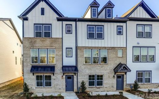 4-Bedroom Townhouse  for Rent in Charlotte, NC 28277 – $2525/mo | 4 Baths | Updated 2025