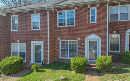 2-Bedroom Apartment for Rent in Nashville, TN 37203 – $1695/mo | 3 Baths | Updated 2025