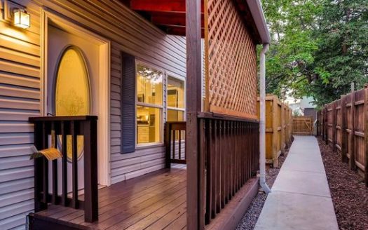 2-Bedroom Townhouse  for Rent in Denver, CO 80204 – $2500/mo | 3 Baths | Updated 2025