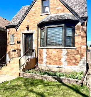 2-Bedroom Single Family Home for Rent in Chicago, IL 60634 – $1900/mo | 1 Baths | Updated 2025