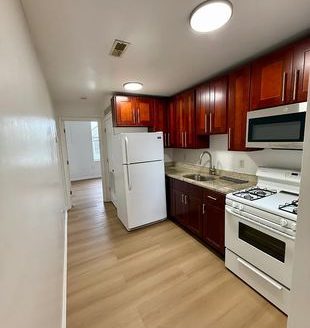 2-Bedroom Apartment for Rent in Philadelphia, PA 19121 – $1150/mo | 1 Baths | Updated 2025