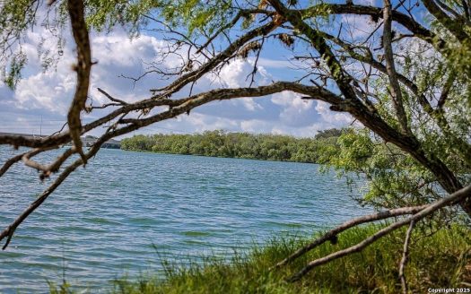 Lot for Sale in San Antonio, TX 78223 – 1 Bedroom, 1 Bath – $8475000