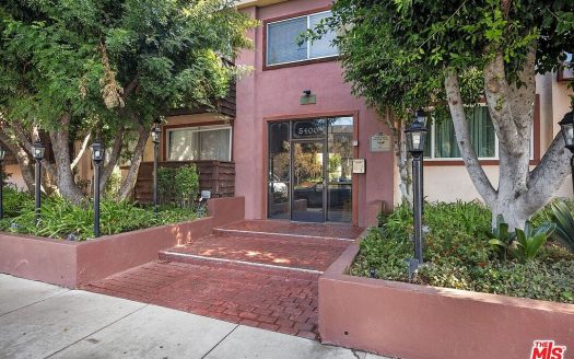 Condo for Sale in Encino, CA 91316 – 2 Bedrooms, 2 Baths – $365000