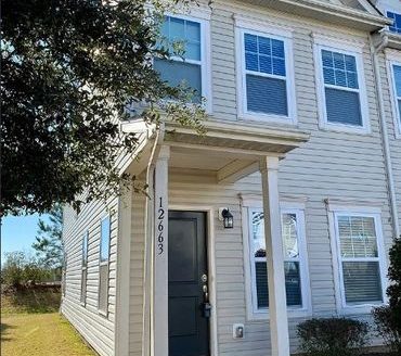 2-Bedroom Townhouse  for Rent in Charlotte, NC 28273 – $1645/mo | 3 Baths | Updated 2025