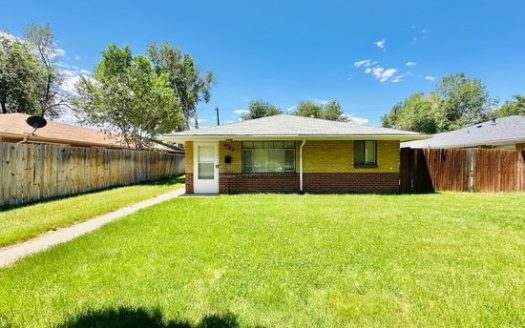 3-Bedroom Townhouse  for Rent in Denver, CO 80205 – $1995/mo | 1 Baths | Updated 2025