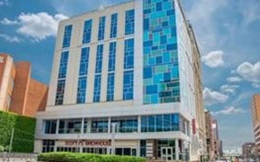 2-Bedroom Apartment for Rent in Indianapolis, IN 46204 – $2295/mo | 2 Baths | Updated 2025