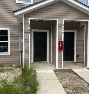 2-Bedroom Townhouse for Rent in Jacksonville, FL 32210 – $1550/mo | 2 Baths | Updated 2025