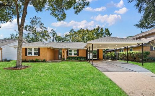 2-Bedroom Single Family Home for Rent in Houston, TX 77018 – $2850/mo | 2 Baths | Updated 2025