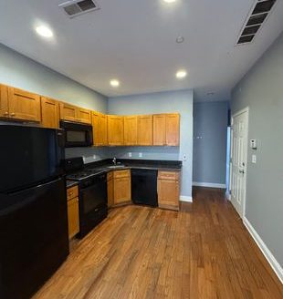 4-Bedroom Apartment  for Rent in Philadelphia, PA 19132 – $1700/mo | 2 Baths | Updated 2025