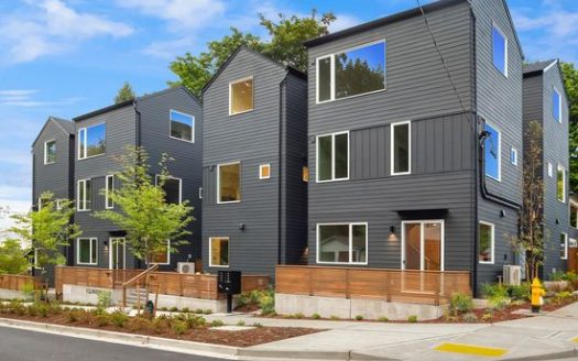 3-Bedroom Townhouse for Rent in Seattle, WA 98108 – $3346/mo | 2 Baths | Updated 2025