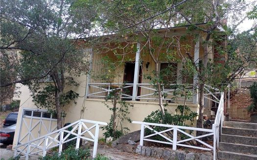 Single Family Home for Sale in Sunland, CA 91040 – 1 Bedrooms, 1 Baths – $1500000