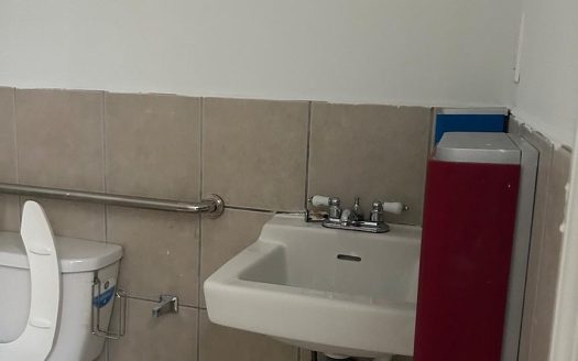 Multi Family Home for Sale in Philadelphia, PA 19145 – 4 Bedrooms, 1 Baths – $265000