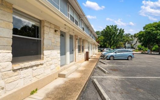 2-Bedroom Condo for Rent in Austin, TX 78704 – $1450/mo | 1 Baths | Updated 2025