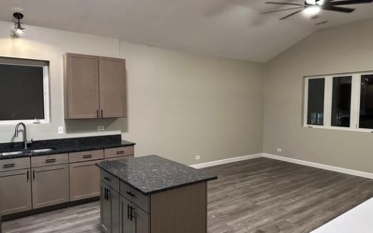3-Bedroom Apartment  for Rent in Chicago, IL 60612 – $2100/mo | 2 Baths | Updated 2025